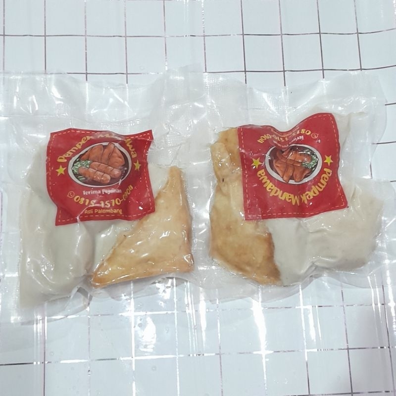 

PEMPEK MIX 10 PCS IKAN TENGGIRI MANDAWA