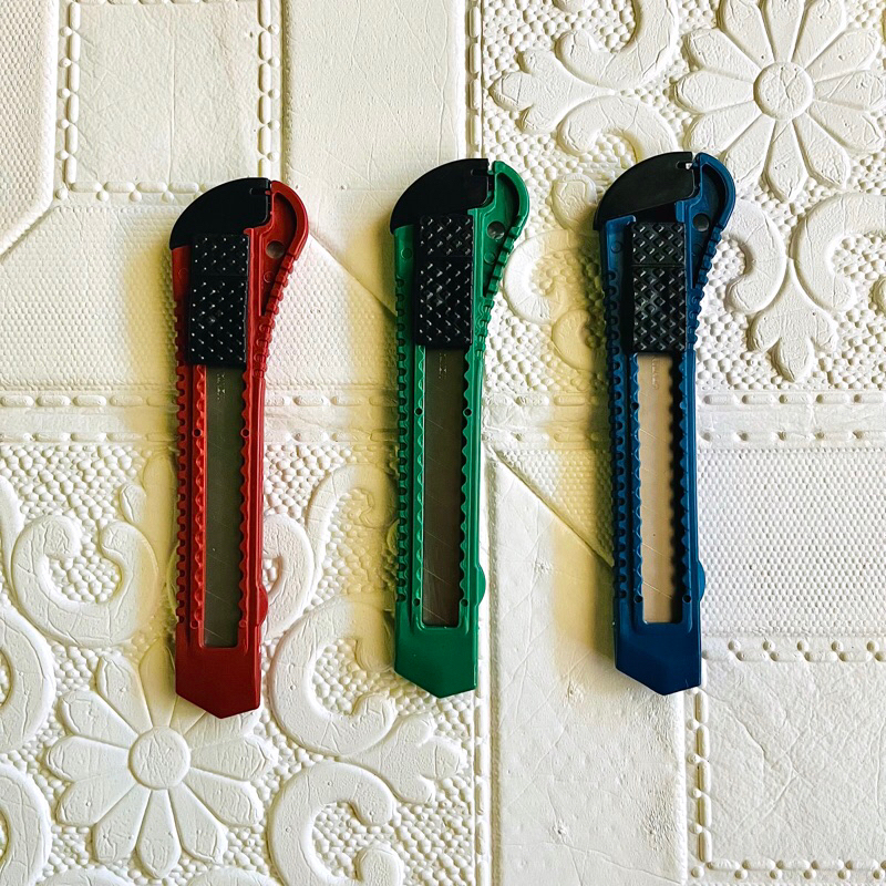 

CUTTER BESAR/CUTTER PISAU SERBAGUNA/PISAU CUTTER MURAH