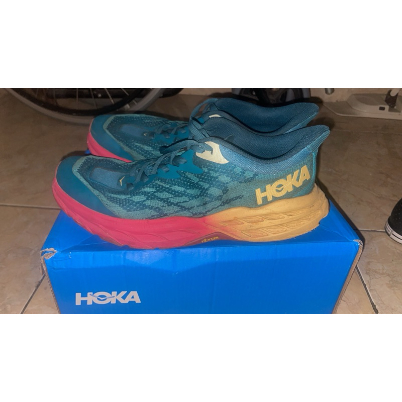 Hoka speedgoat 5