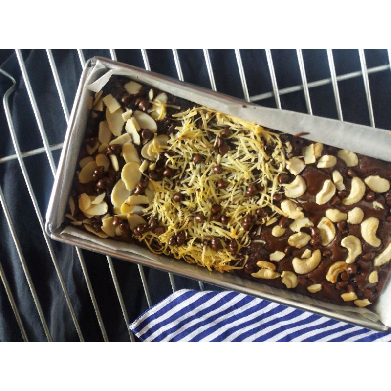 

FUDGY BROWNIES PREMIUM