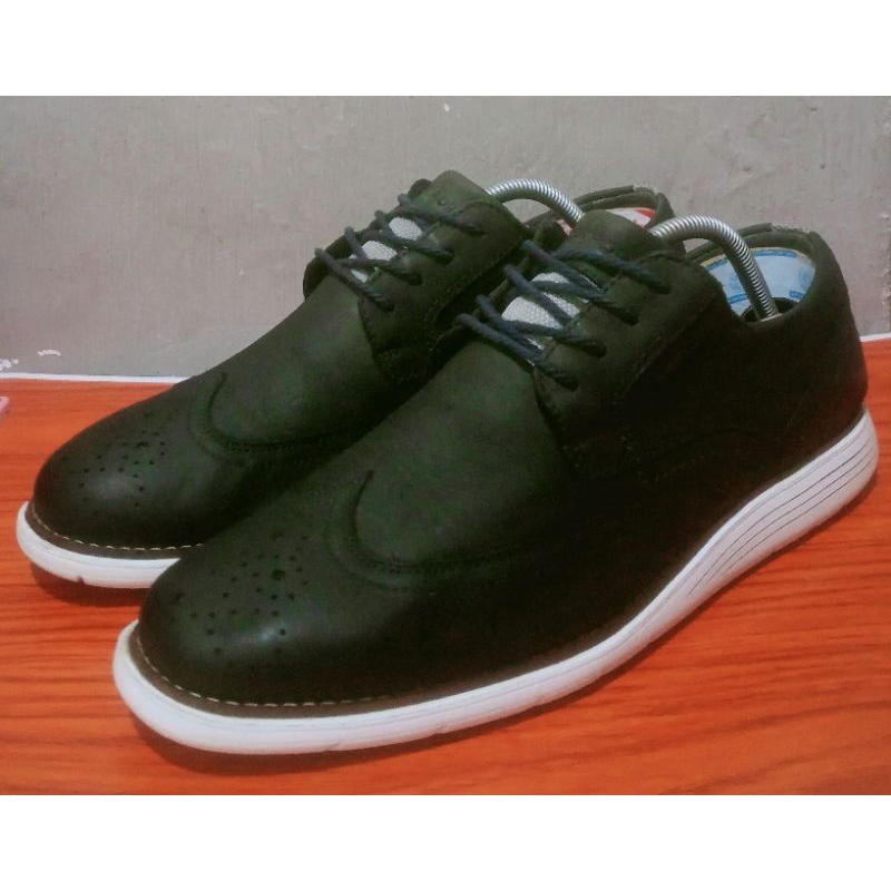 Sepatu Kulit Wingtip ROCKPORT Black Original