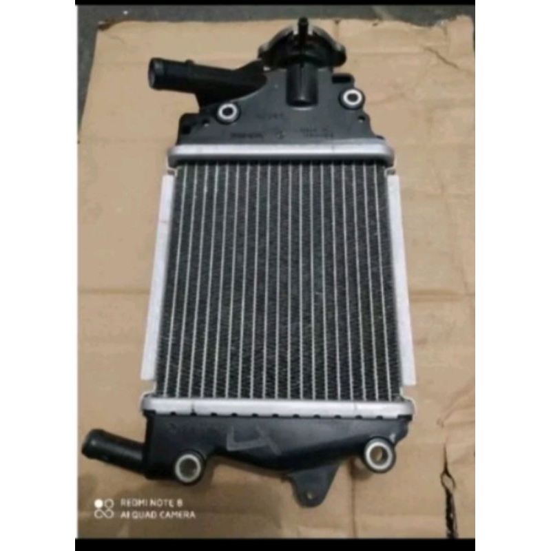 RADIATOR VARIO 125 OLD SECOND ORIGINAL