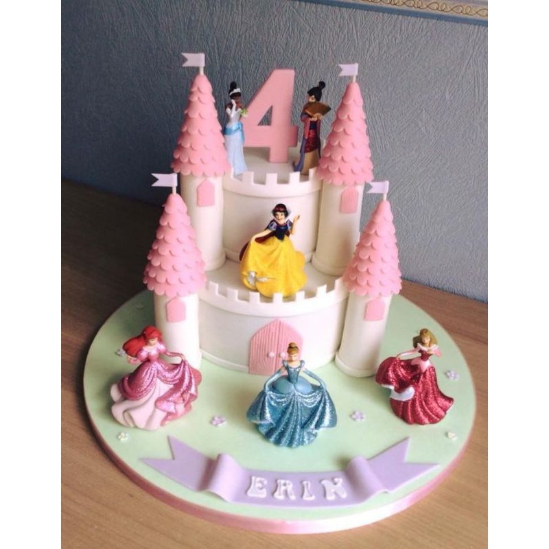 

castle cake custom