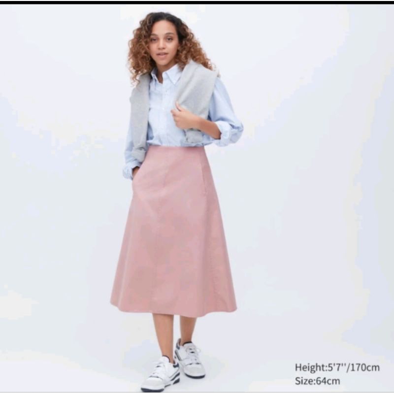 Preloved Rok Flare Dusty Pink by Uniqlo