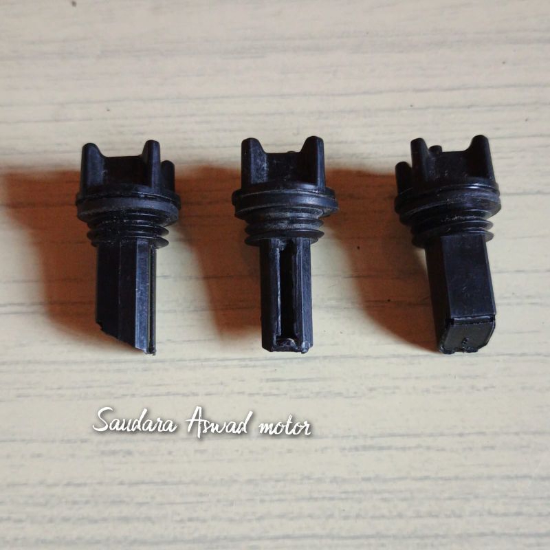 1pcs Baut Tutup Accu GS Drat 17,5 mm + Seal / Tutup Accu Besar Mobil / Tutup Aki Mobil