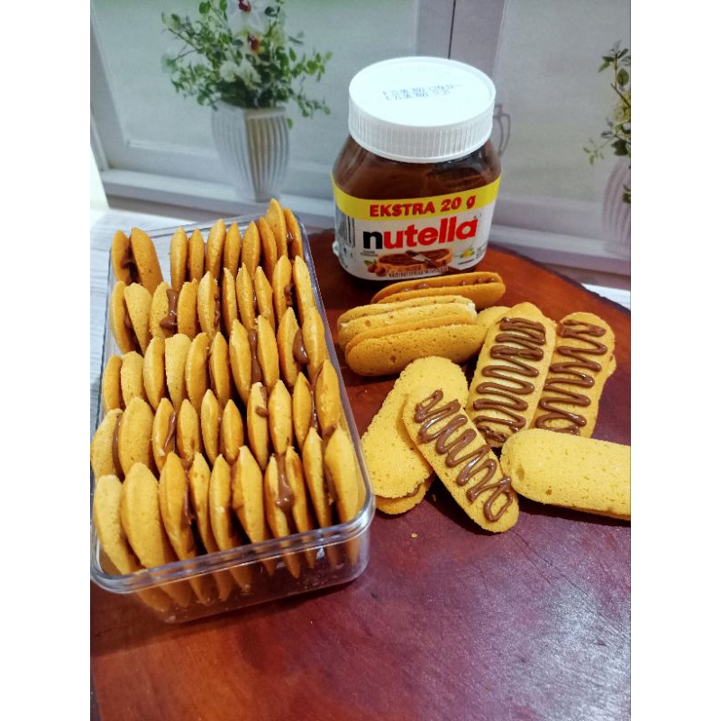 

Lidah Kucing Nutella
