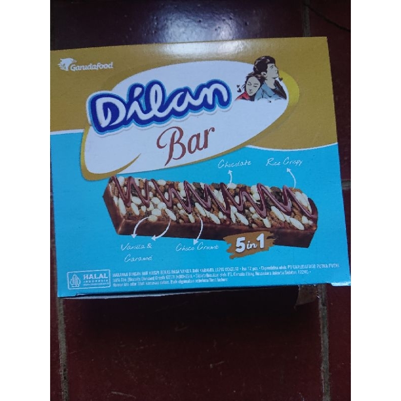 

WAFER DILAN BAR RASA VANILA DAN CARAMEL BOX isi 12pcs