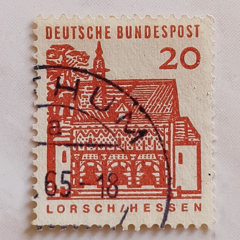 

(AE) Perangko Jerman, Republik Federal 1965 German buildings from twelve centuries, small size - Gatehouse of Lorsch, Hessen 20 pfennig Used