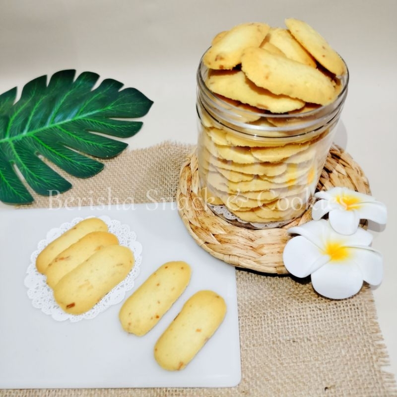 

KUE LIDAH KUCING KEJU