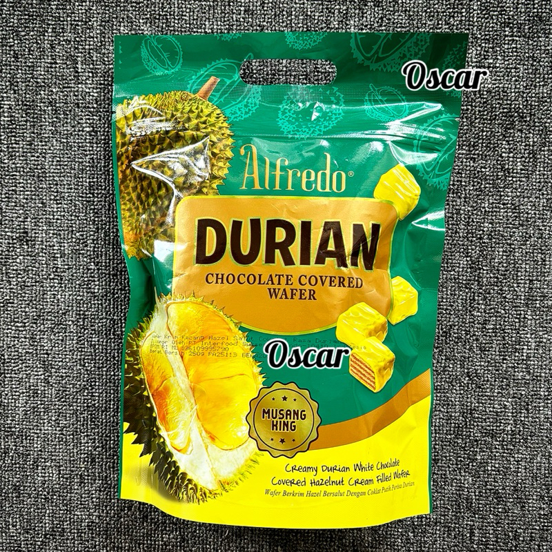 

Alfredo Durian Musang King Wafer Cubic with Hazelnut cream Chocolate 250g