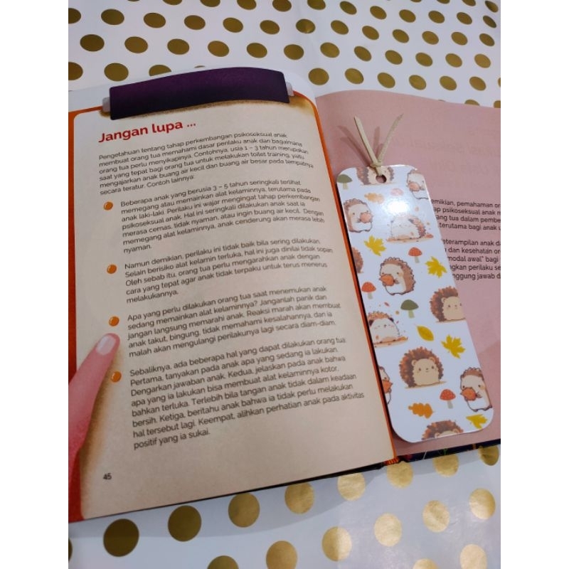 

Ide Hampers - Hedgehog Bookmark / pembatas buku lucu motif hedgehog