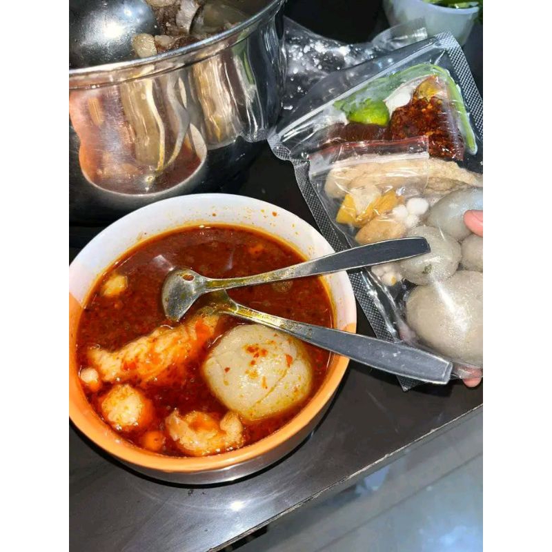 

baso aci isi ayam swir hot jeleger