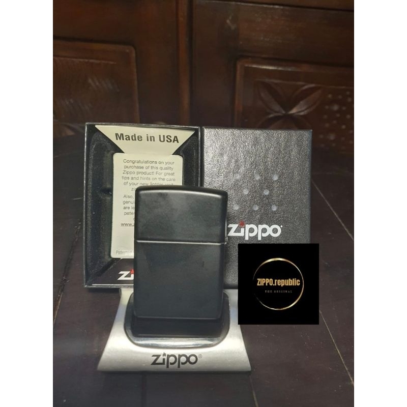 Original Regular Black Matte 218 Zippo