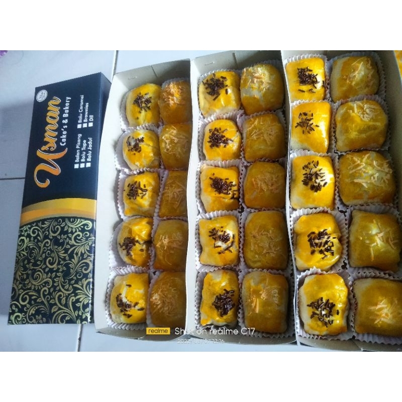 

Bolen pisang Usman bakery