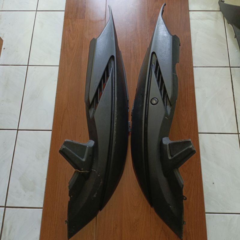 cover kaper bodi body sayap samping bahan repaint ori honda vario 110 karbu
