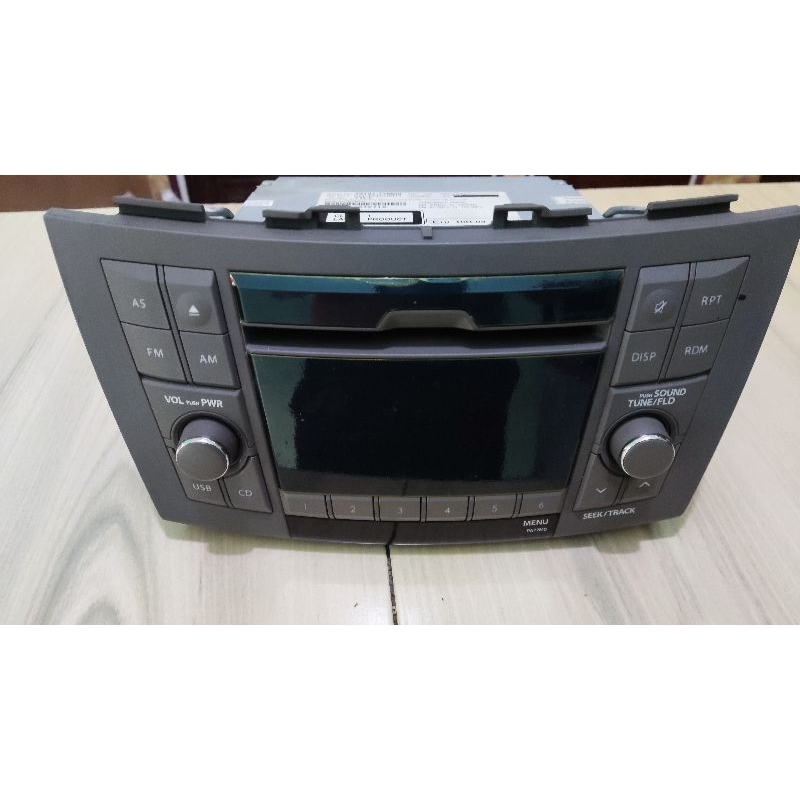 Head Unit Original Suzuki Ertiga Lama