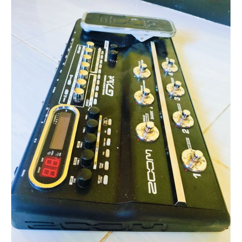 effek gitar zoom g7.1ut