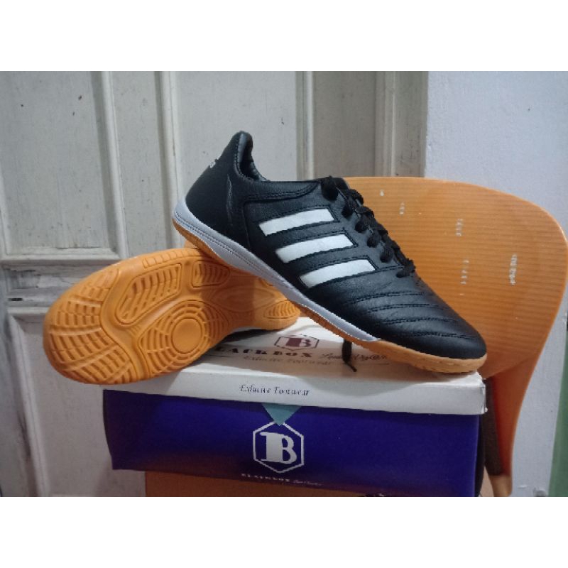 Sepatu Tenis Meja bahan kulit sol karet Adidas Copa warna hitam / Sepatu Pingpong / Sepatu Futsal Ku