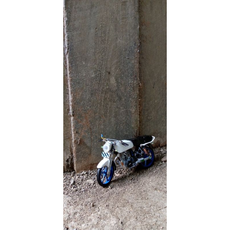 miniatur GL 100 bahan pipa PVC murah loohh