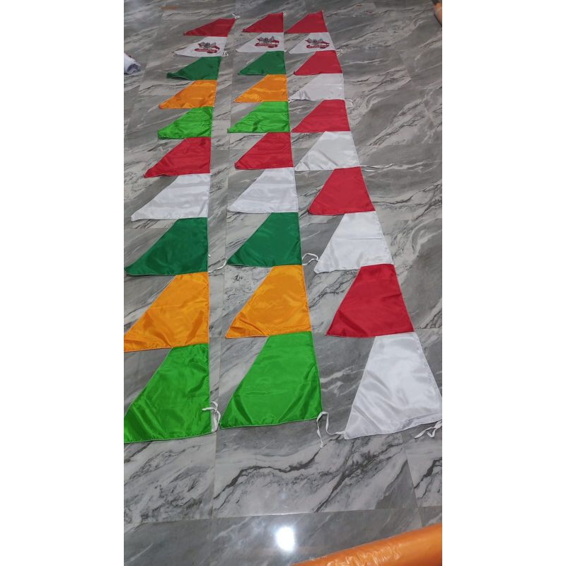 TRENDING SEKARANG umbul-umbul 10 mata zigzag 3,4 merah putih umbul-umbul warna