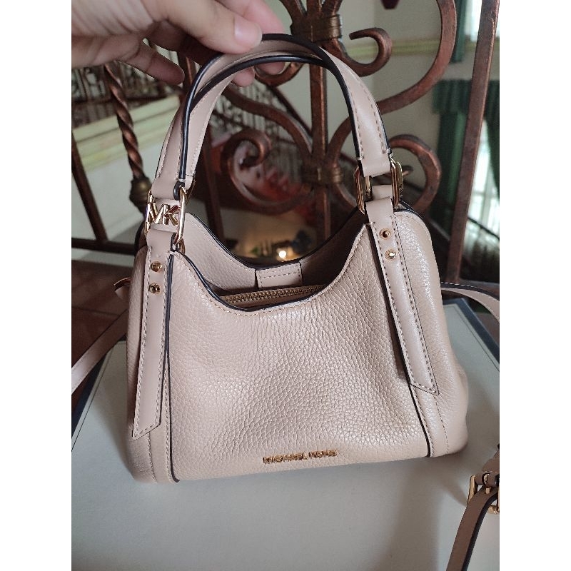 preloved MK arlo bag