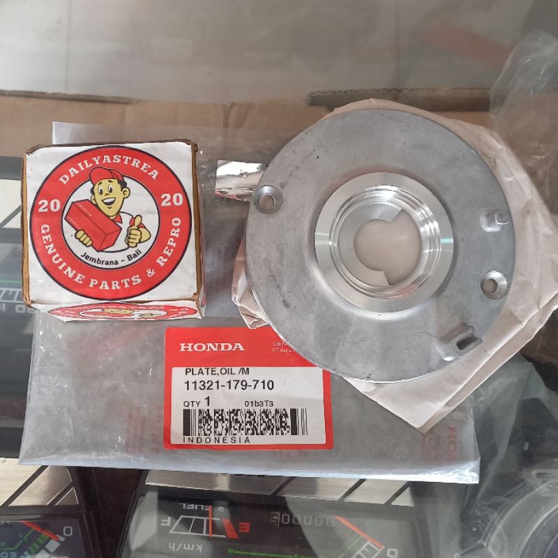 PLATE OIL SEPARATE PLAT PIRINGAN TUTUP MAGNET DALAM ASTREA STAR PRIMA GRAND SUPRA FIT X 100 ORIGINAL