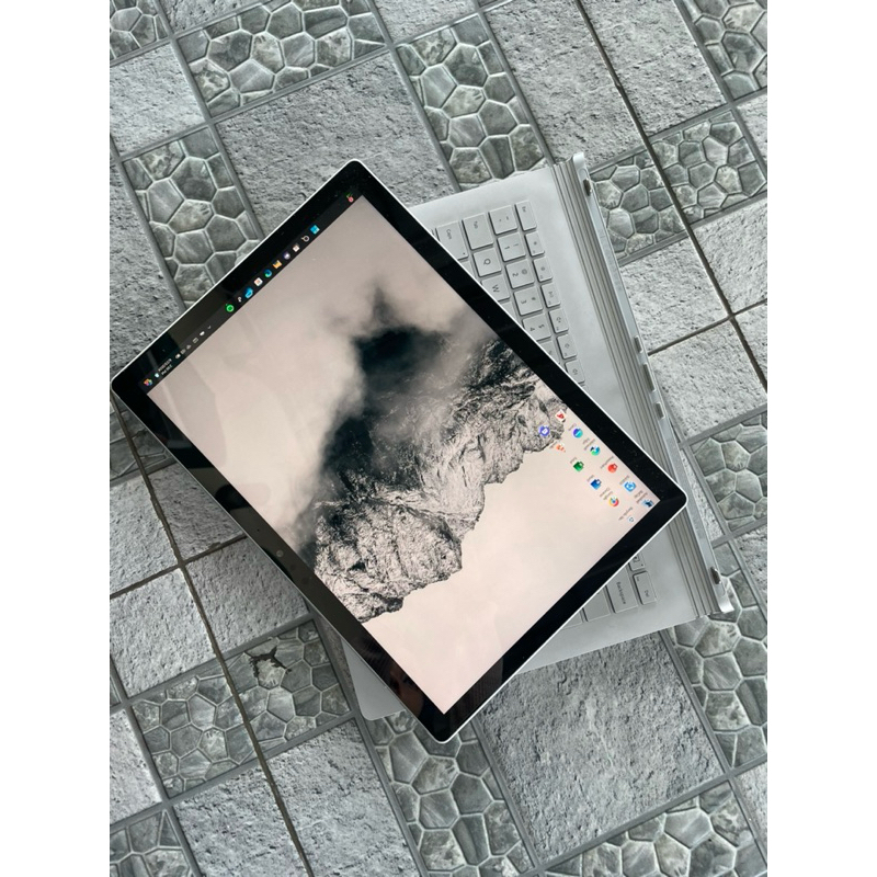 Microsoft Surface Book 2