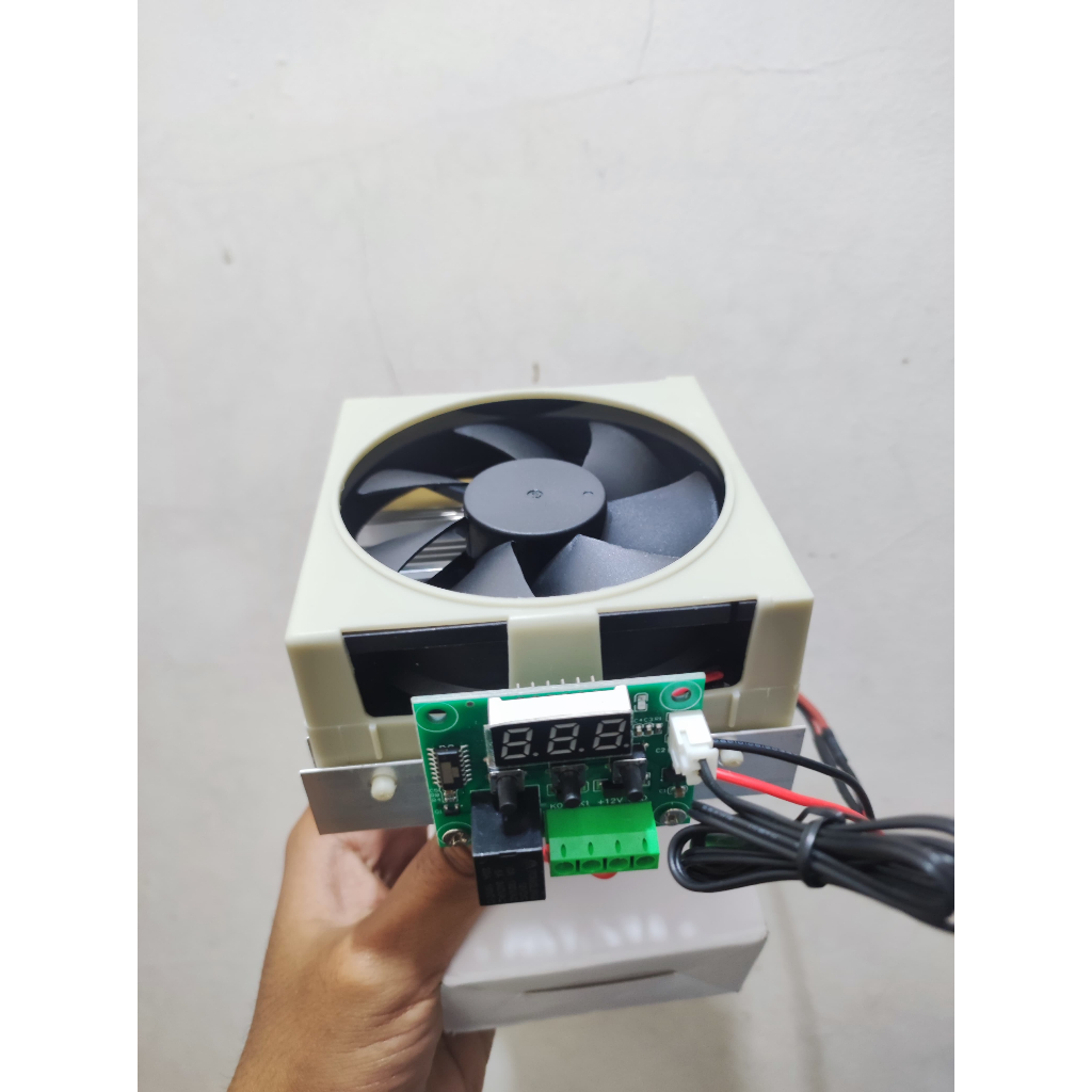 Inkubator Betina Leopard Gecko Pendingin Peltier Set