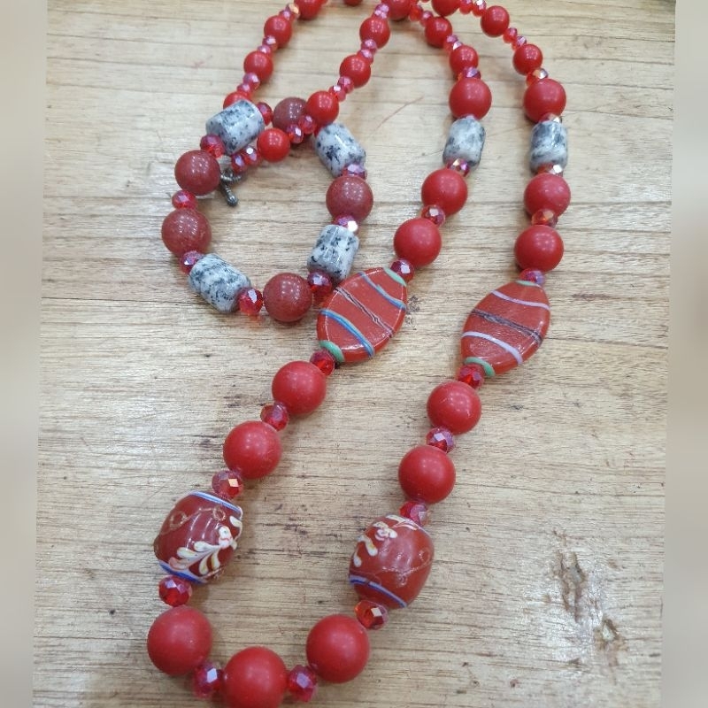 Satu set kalung batu kalimantan mix manik dayak