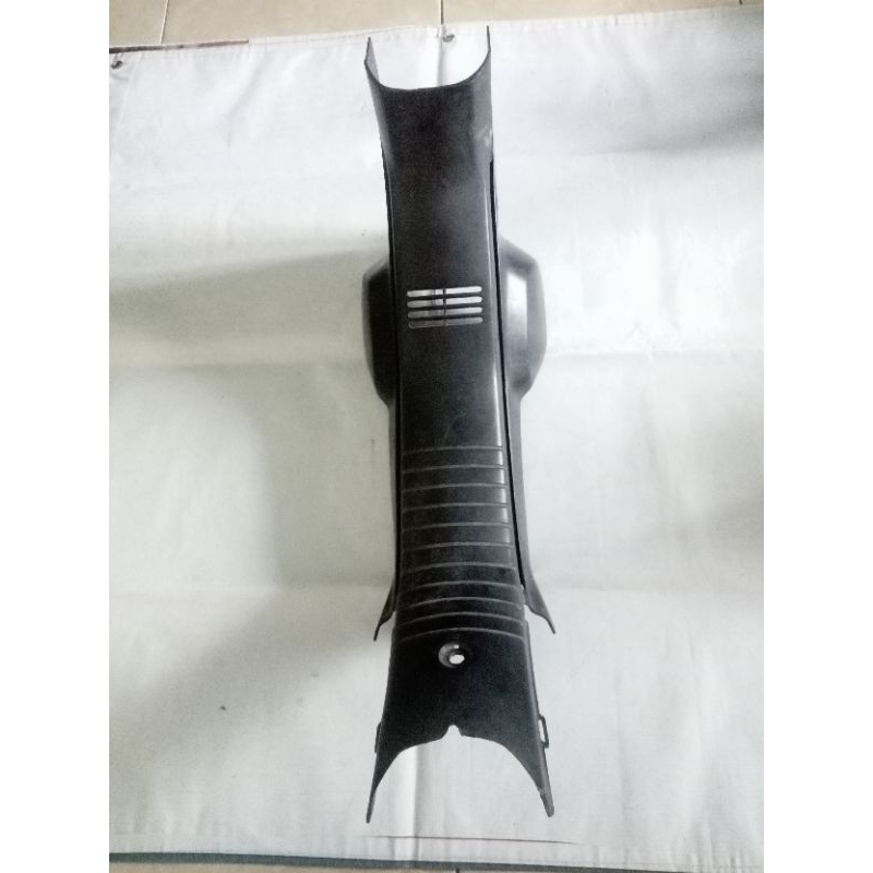 Leksil Legshield Dek Tengah Honda Astrea Grand Original Seken Copotan