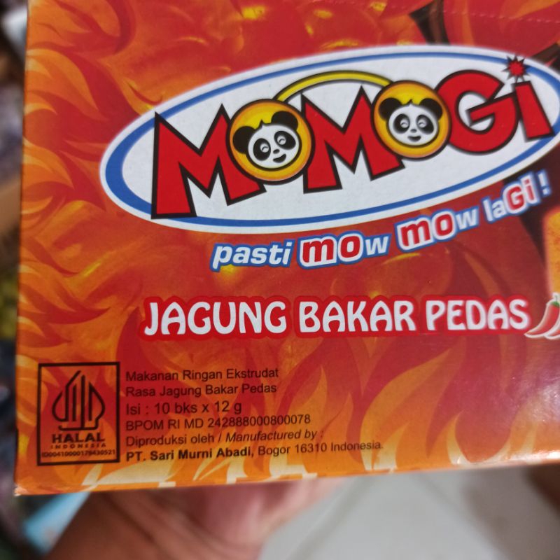 

Makanan Ringan Momogi Stick Snack Jagung Bakar Pedas Isi 10