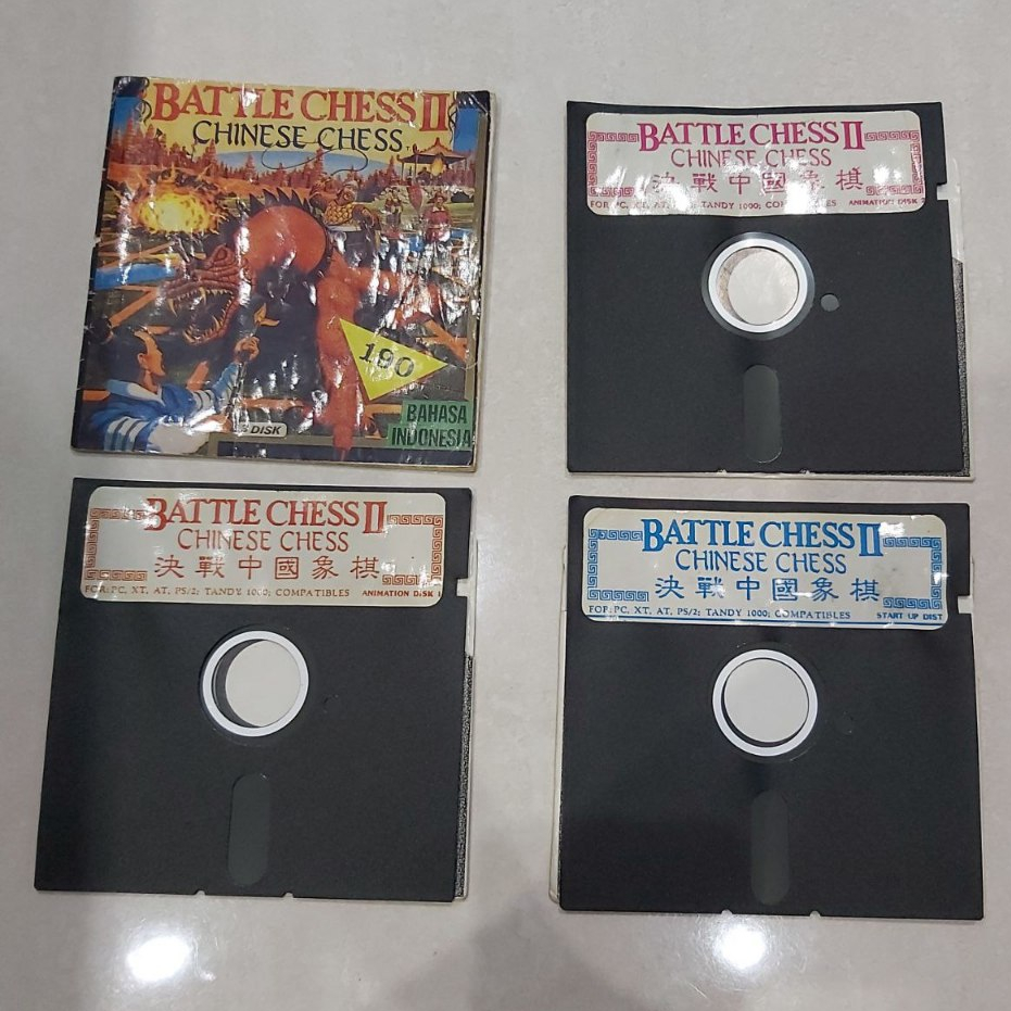 3 Disket besar jadul (Bekas) untuk pajangan / dekorasi / kolektor