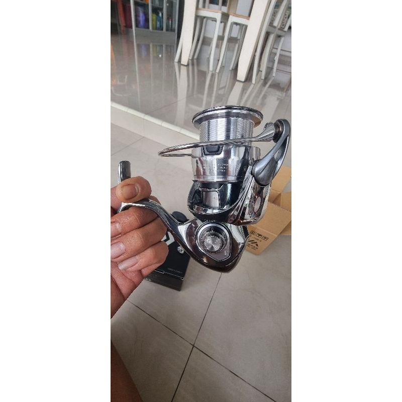 reel daiwa exist 3000h bekas