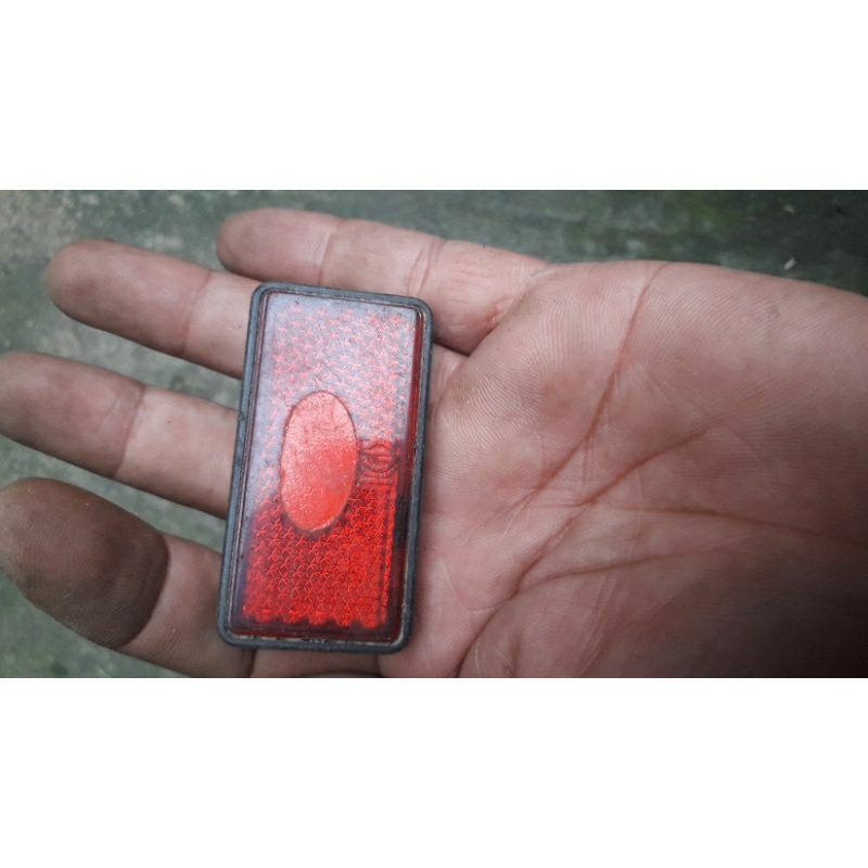 mata kucing belakng KGD astrea GRAND bulus