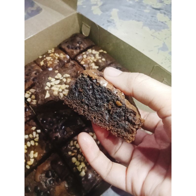 

fudgy brownies ukuran 20 x 20