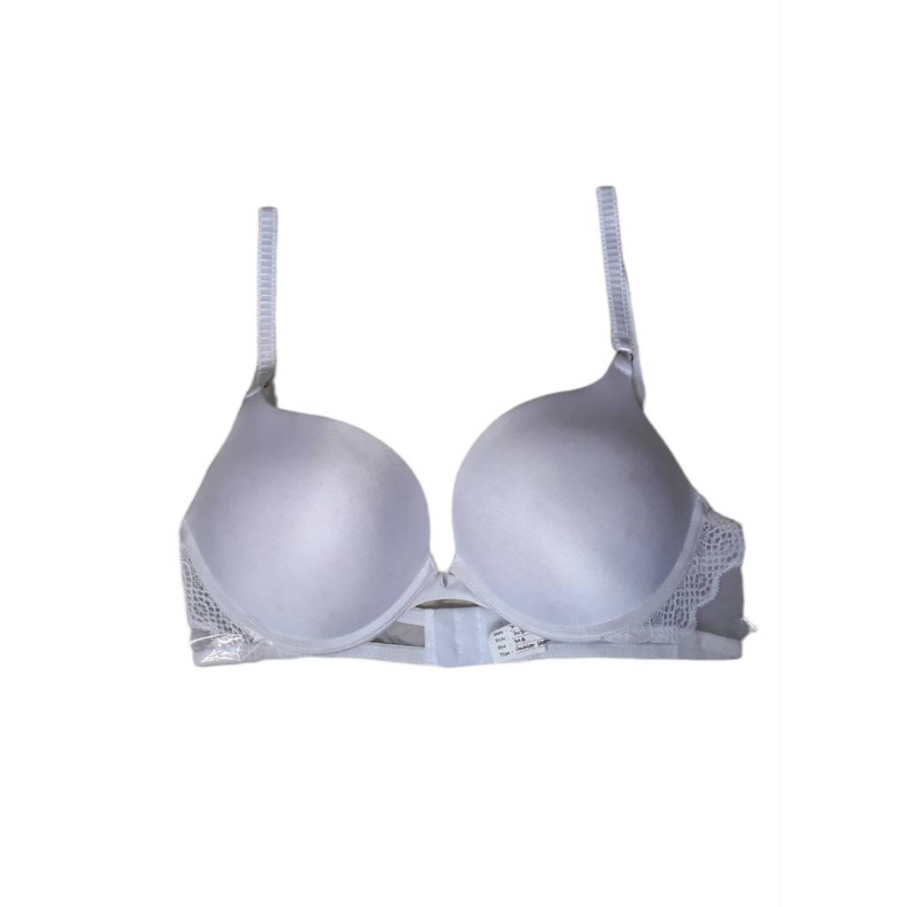 Bra sale bombshell