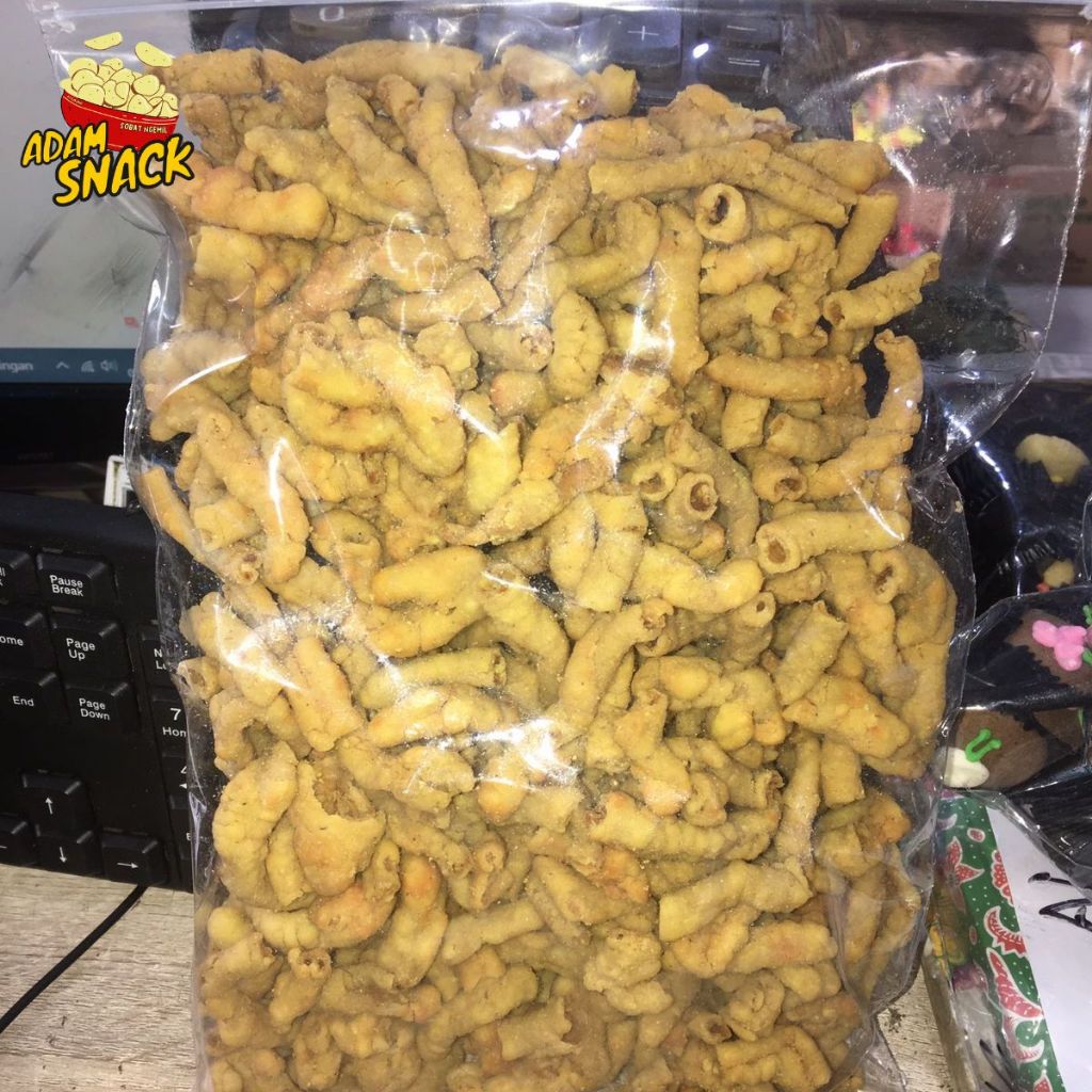 

KERIPIK USUS AYAM 125GR,, 1/2 KG ORIGINAL DAN BALADO CRISPY - COD DAN SAMEDAY