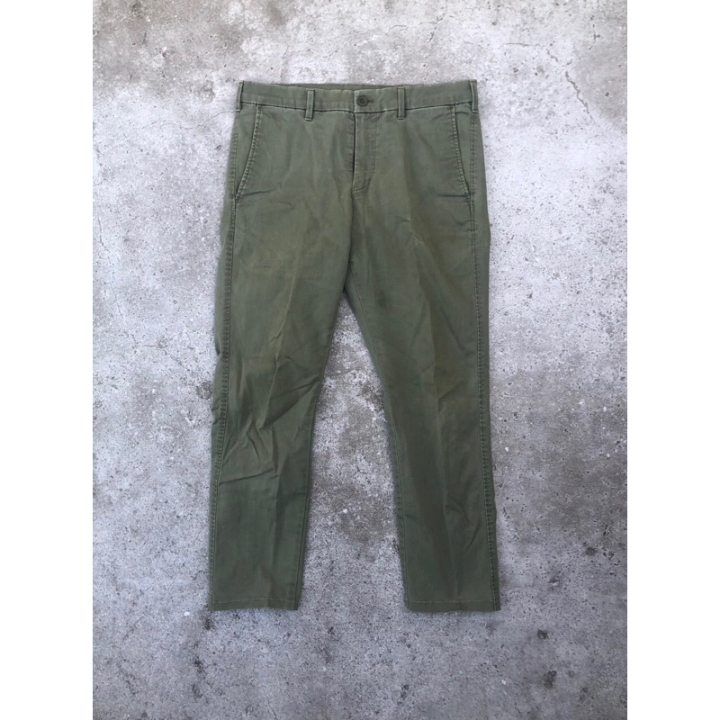 Uniqlo (Olive)