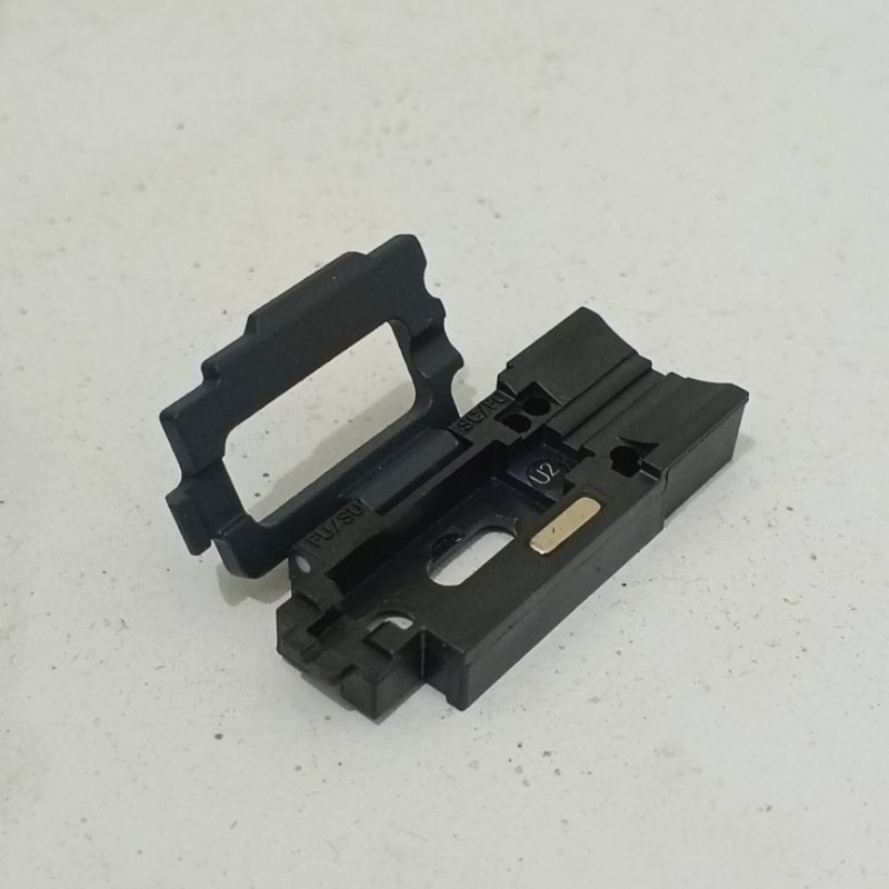 SOC HOLDER ILSINTECH ORIGINAL BAWAAN KOTAK