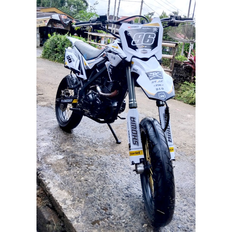 Decal sticker Custom DTX , Dtracker , D Tracker Putih hitam gold Fullbody (FULLCUSTOM)