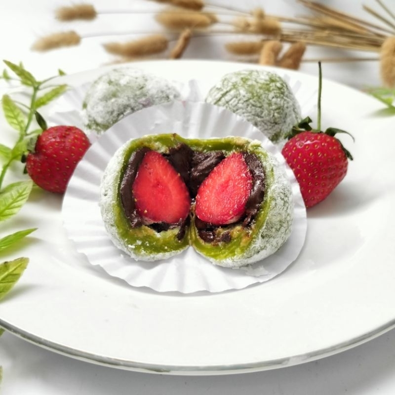 

Mochi Matcha strawberry