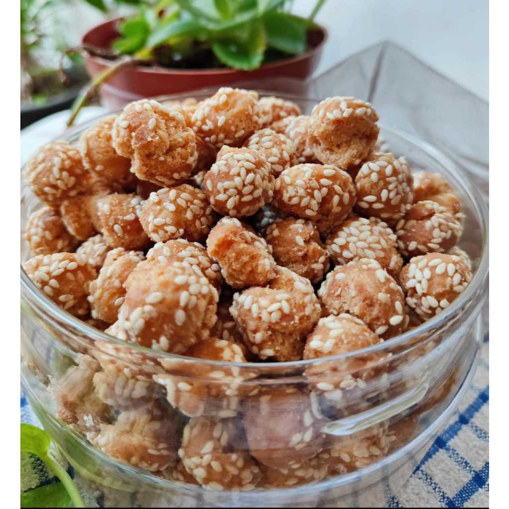 

Onde - Onde Wijen Mini Gurih Renyah 250 gram
