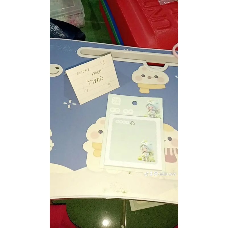 

sticky notes /mura elegant