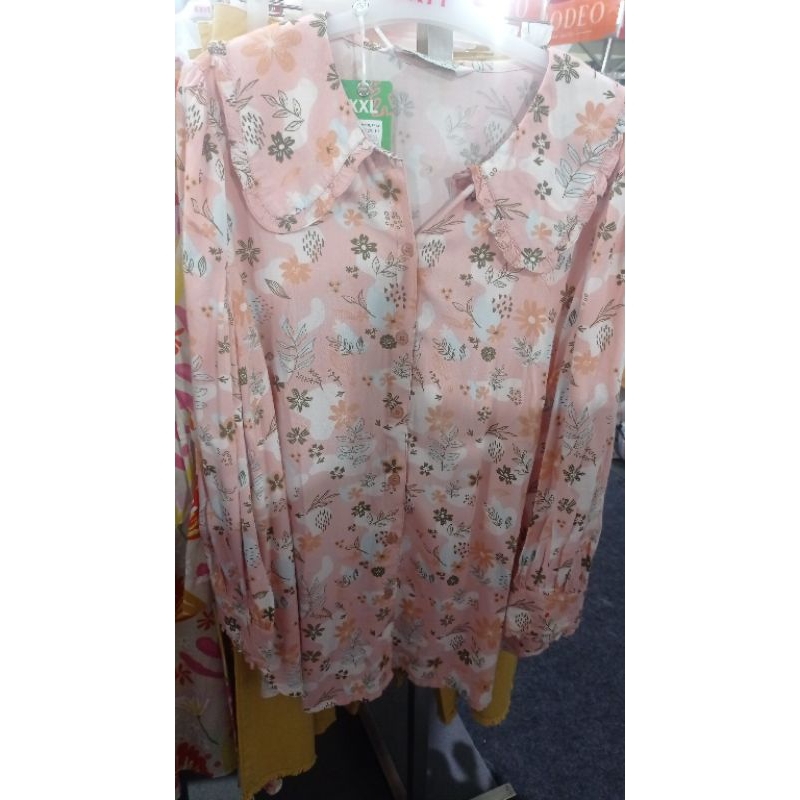 Blouse Brand Exit Signature