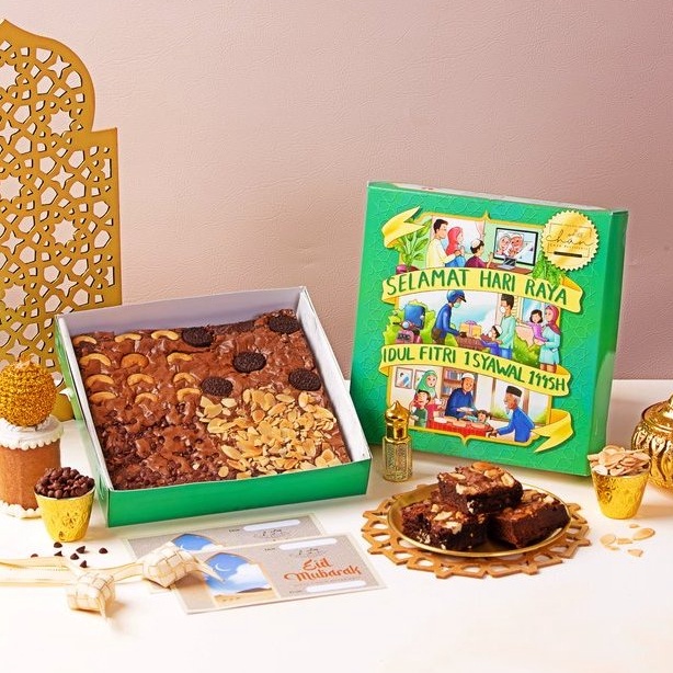 

DASYAT Brownies Fudgy Dark Chocolate Chan Patisserie Hampers Kue LebaranEid MubarakIdul Fitri Size 2x2cm