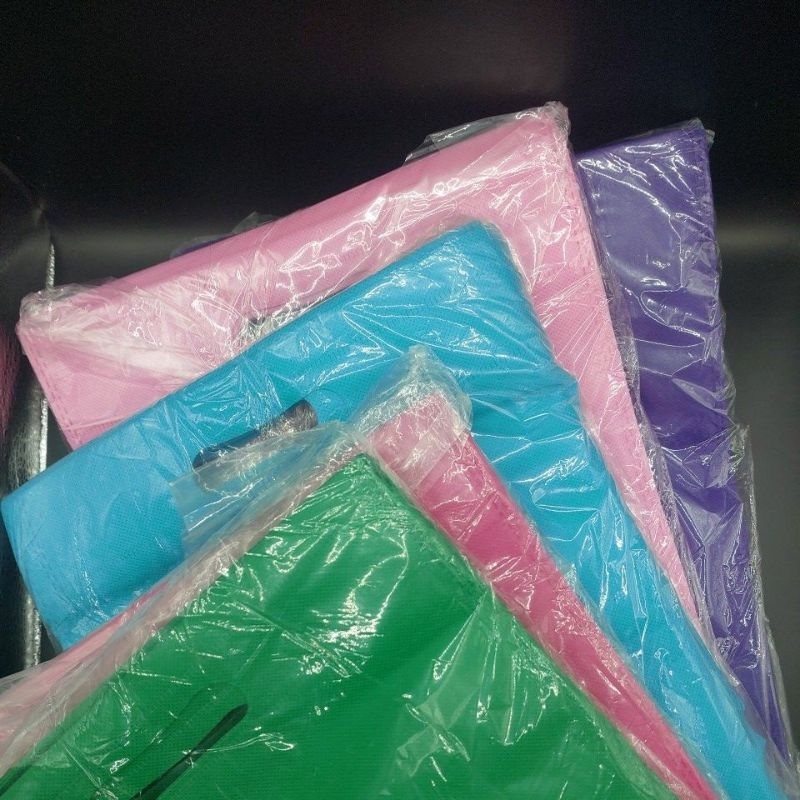 

tas hajatan goodiebag spunbond ukuran 25x35 isi 20 lbr