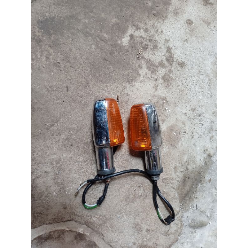 Lampu sein tiger 2000 sein tilas riting tiger lama riting tilas