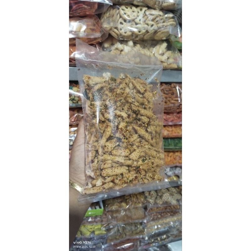 

Basreng Pedas Stik Kemuning Daun jeruk isi 250gr