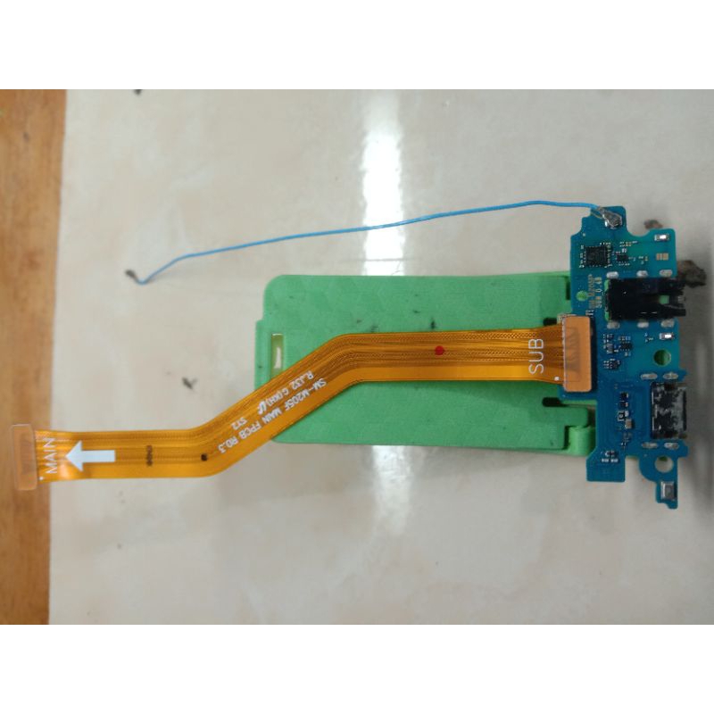 Papan cas+Flexible cas Samsung Galaxy M20 original