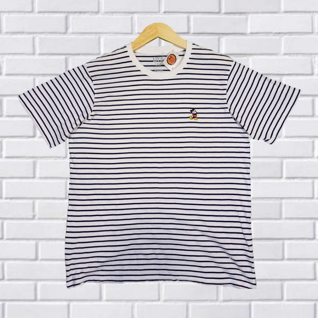 KAOS STRIPE UNIQLO X MICKEY MOUSE, SIZE M (SECOND BRANDED) STREP, TS0206